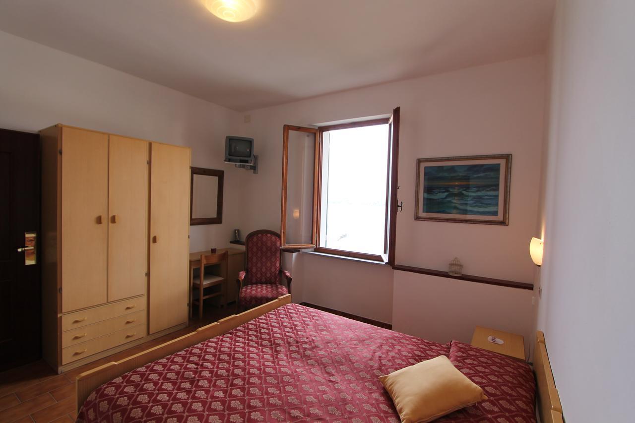 Hotel La Marinella カスティリョンチェッロ エクステリア 写真