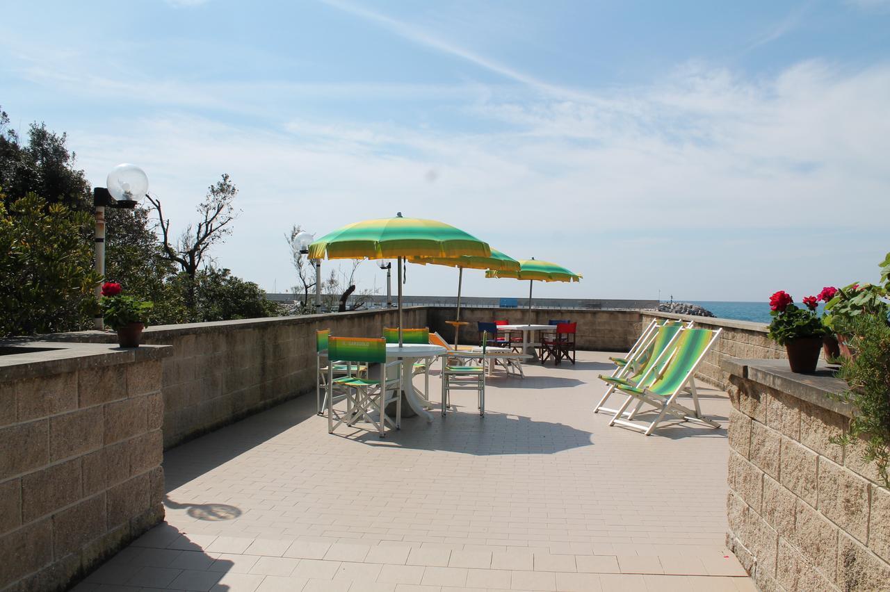 Hotel La Marinella カスティリョンチェッロ エクステリア 写真